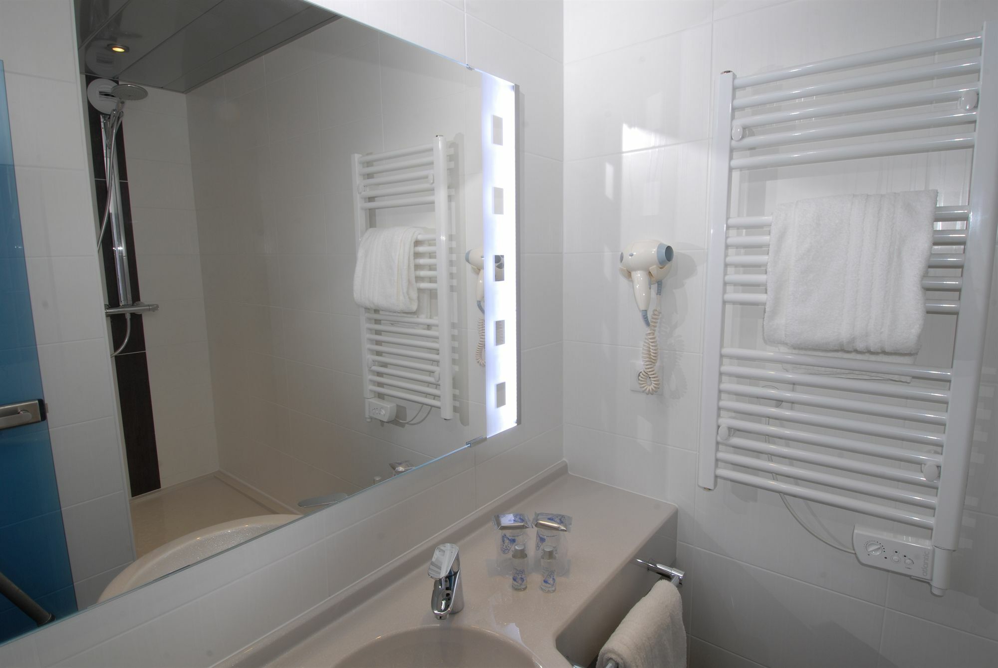 B&B Hotel Colmar Liberte 4 Etoiles ภายนอก รูปภาพ