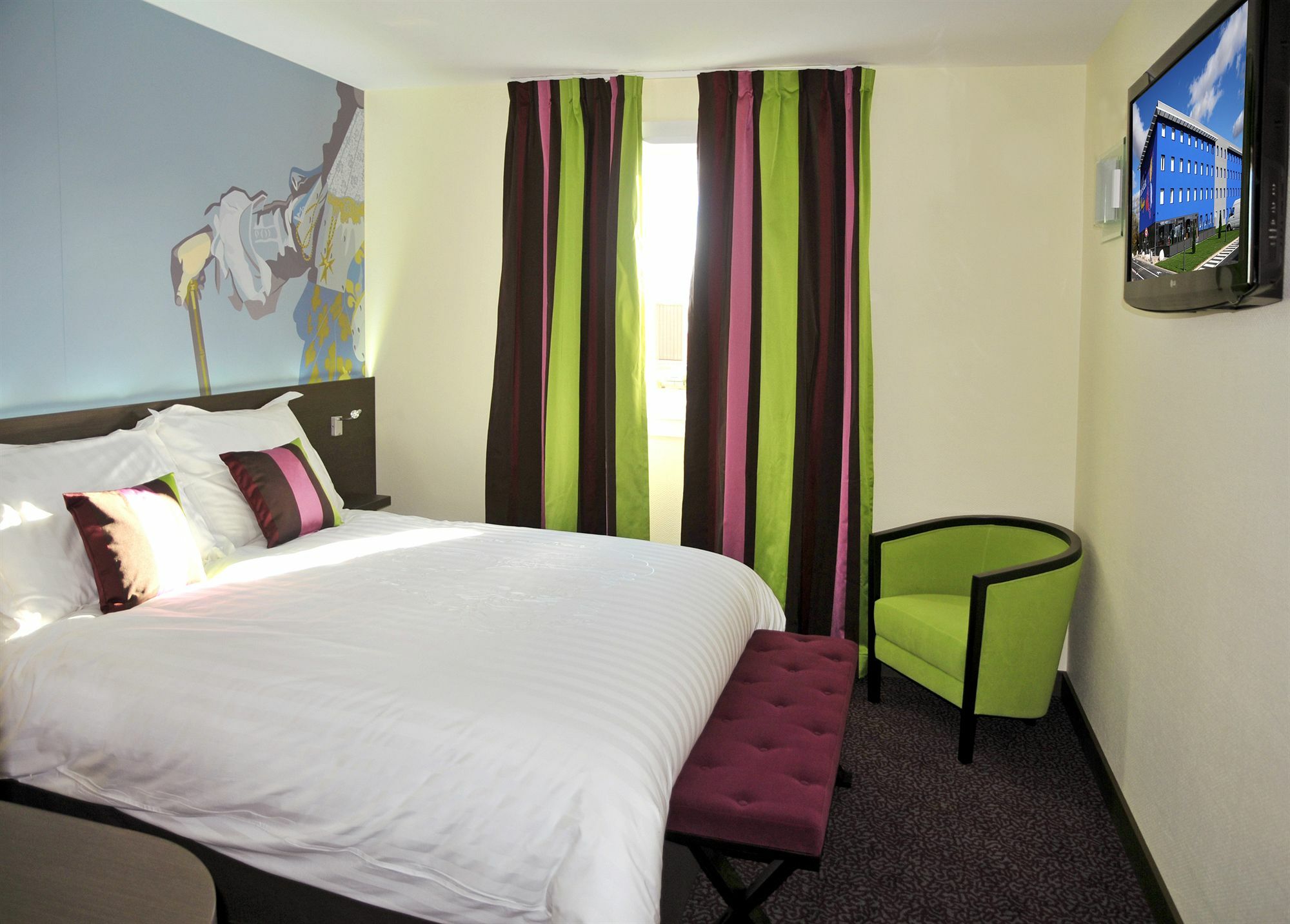 B&B Hotel Colmar Liberte 4 Etoiles ภายนอก รูปภาพ